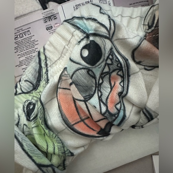 12 months Disney pjs - Picture 5 of 5